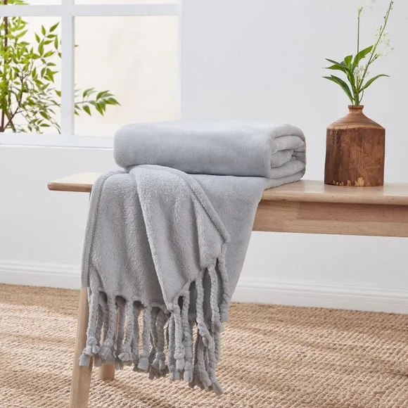 Tassel Throw Blanket 130cm x 170cm 1