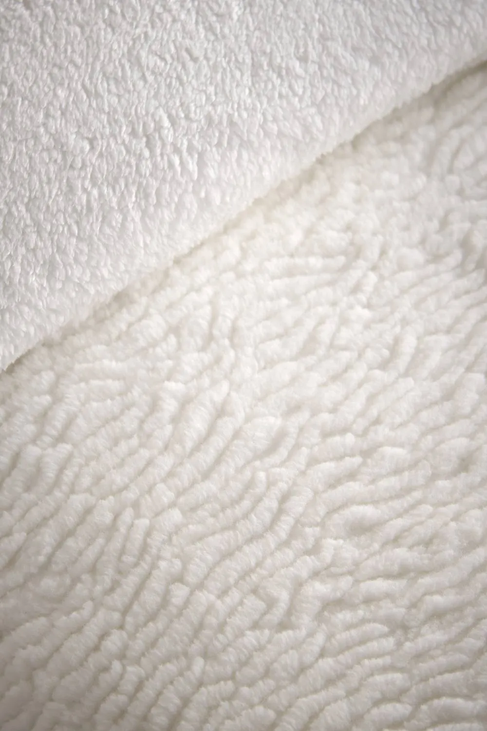 Catherine Lansfield 'Textured Wave' Faux Fur Duvet Cover Set in Cream 3