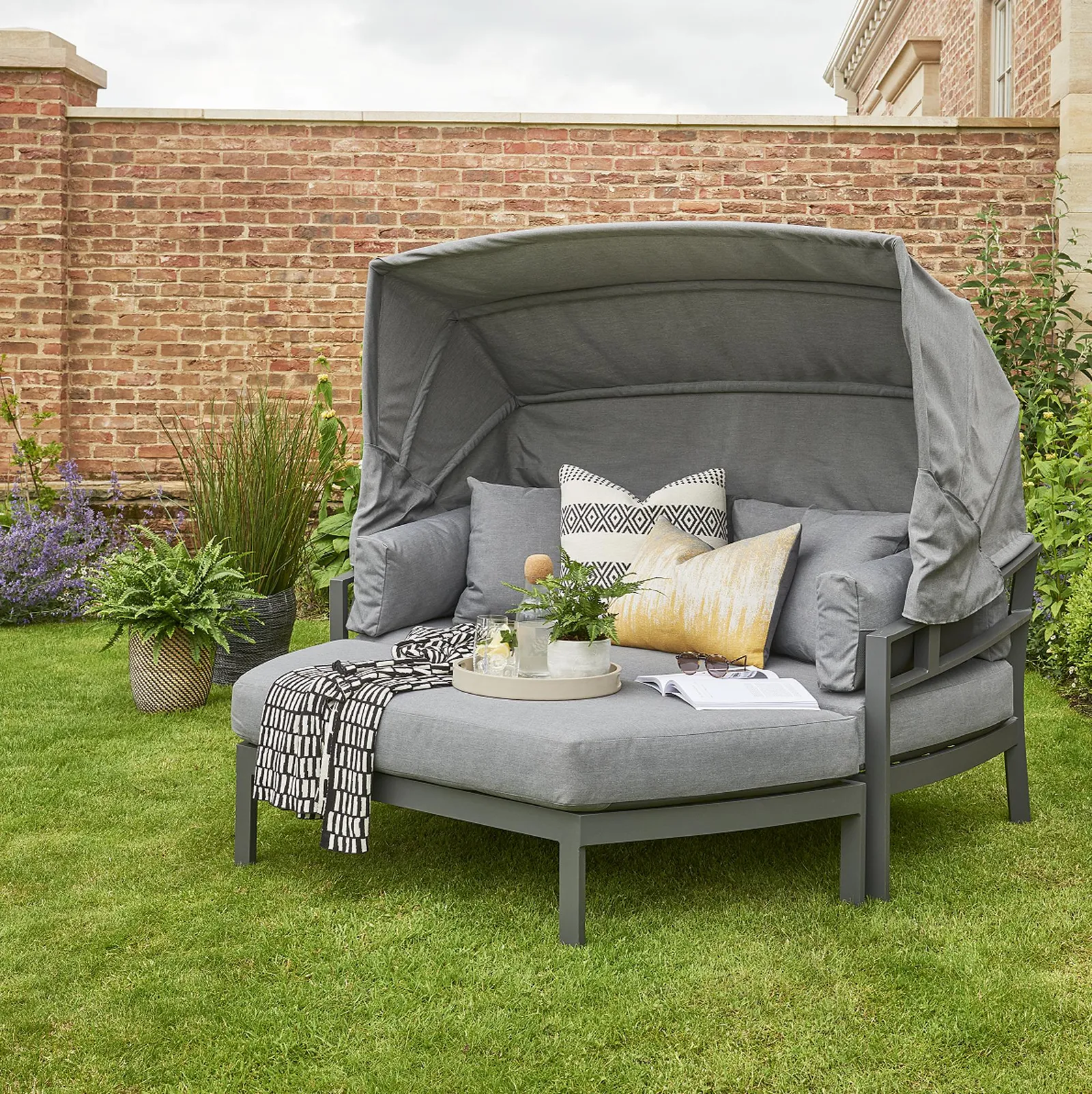 Titchwell 2 Seater Grey Day Bed Grey