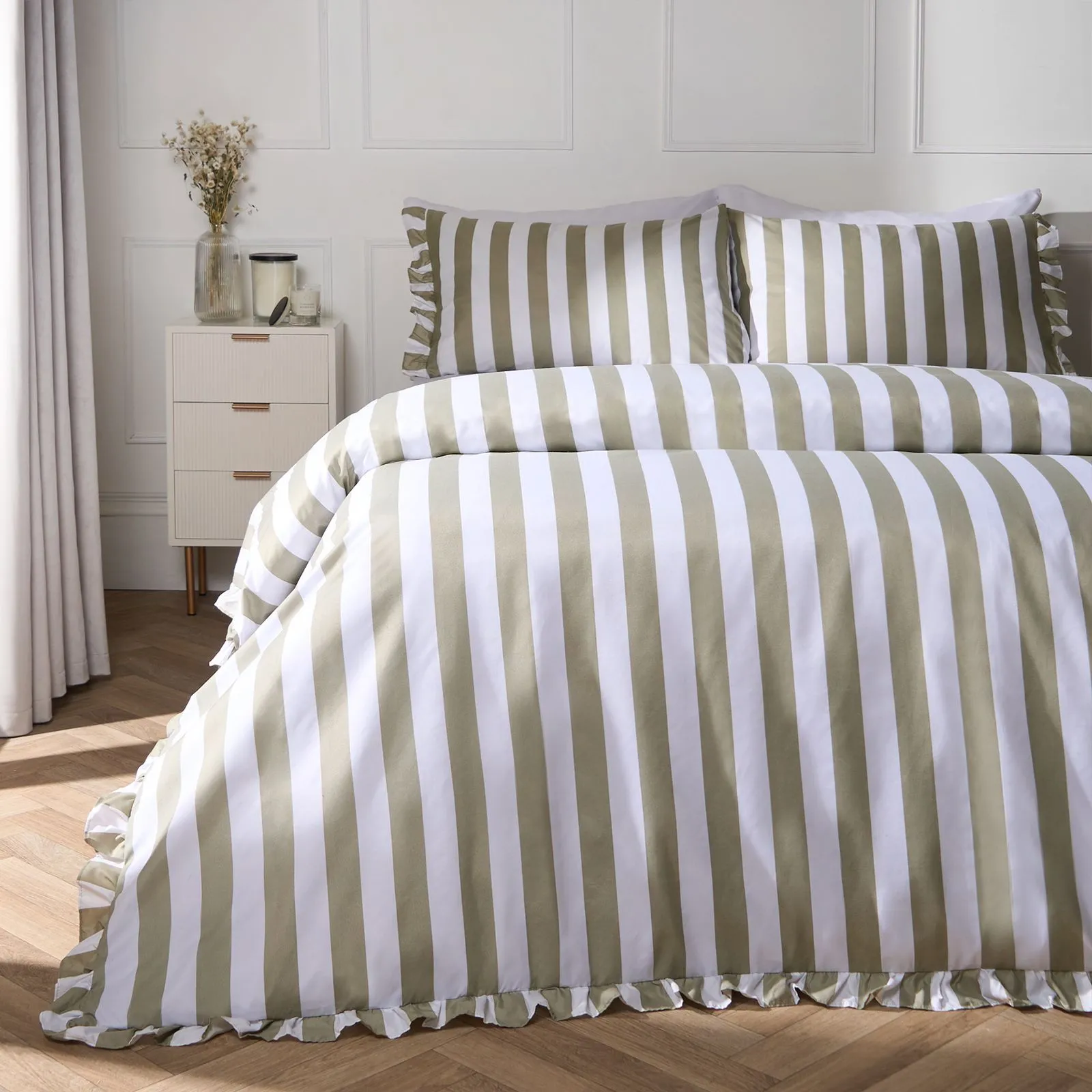 OHS Frill Duvet Cover Bedding Set Pillowcase Stripe Quilt Luxury in Pale Green