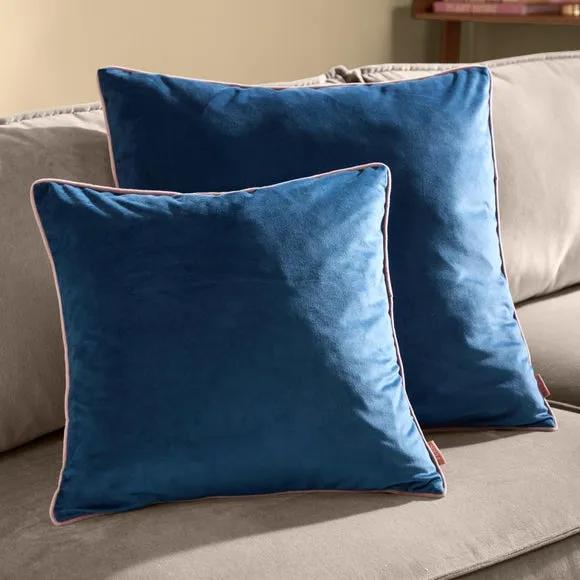 Furn. Square Cushion 5