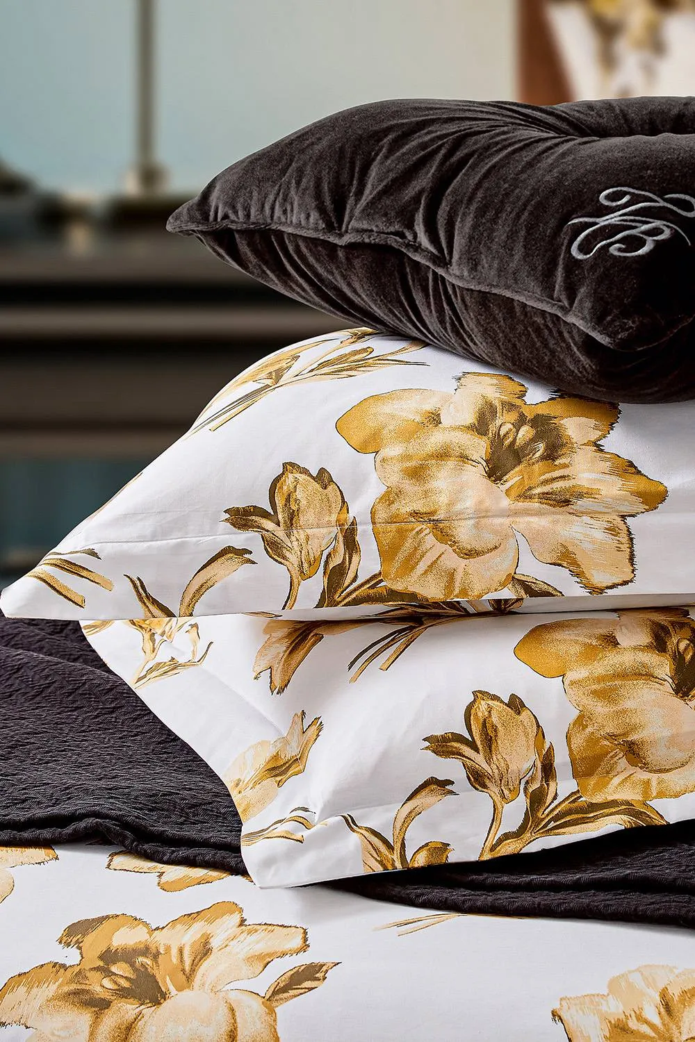 Ted Baker 'Midnight Garden' Cotton Duvet Cover Set in Cream 5