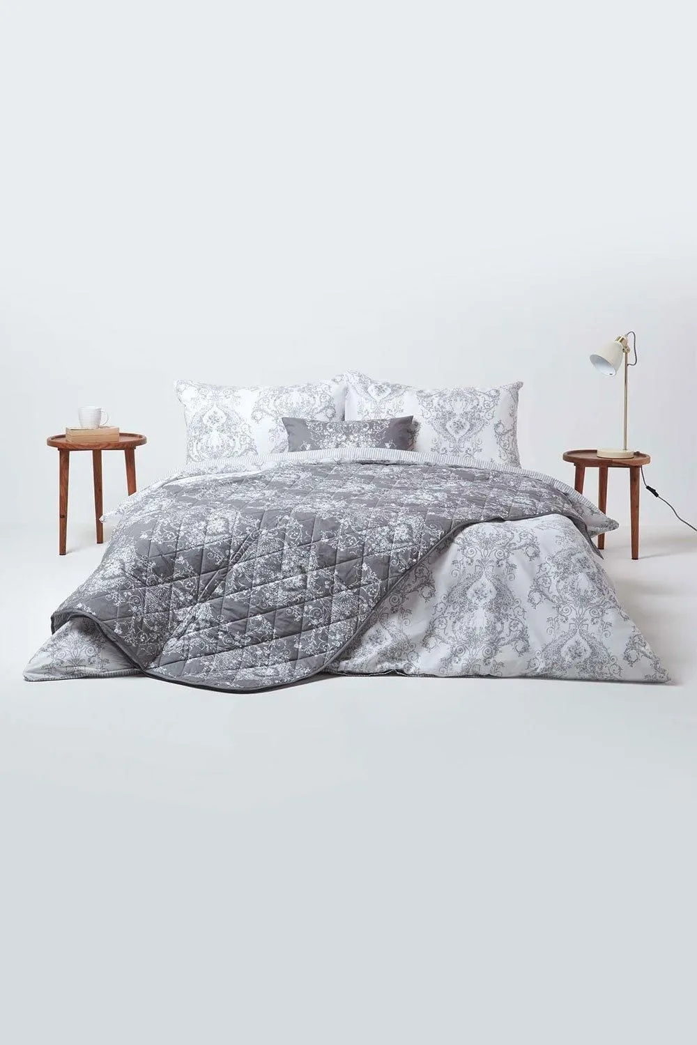 Homescapes French Toile Patterned Duvet Cover Set in Grey 3