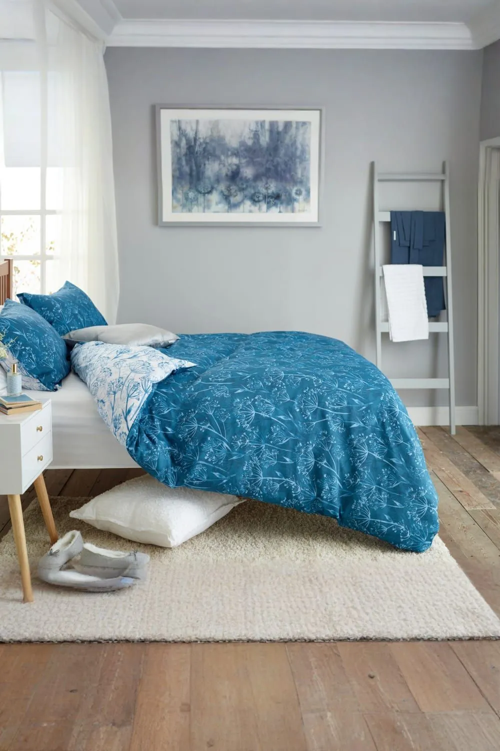 Deyongs Cow Parsley Cotton Rich Duvet Cover Set - Printed 200 Thread Count Soft Bedding in Blue