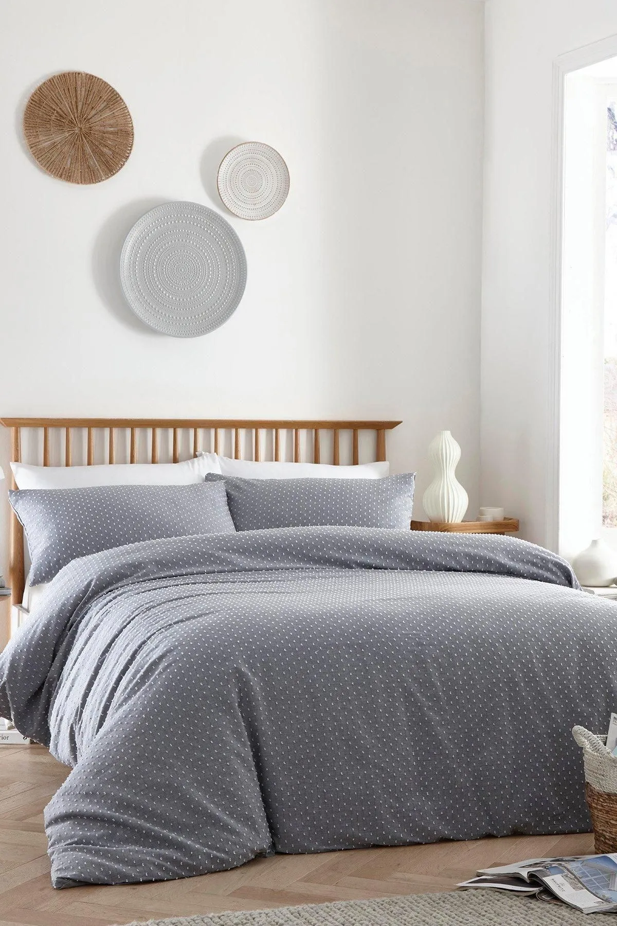 Appletree 'Waterford' 100% Cotton Tufted Duvet Cover Set in Blue