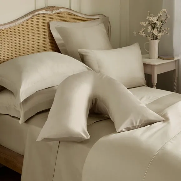 Dorma Luxe Egyptian Cotton Sateen V-Shaped Pillowcase 2