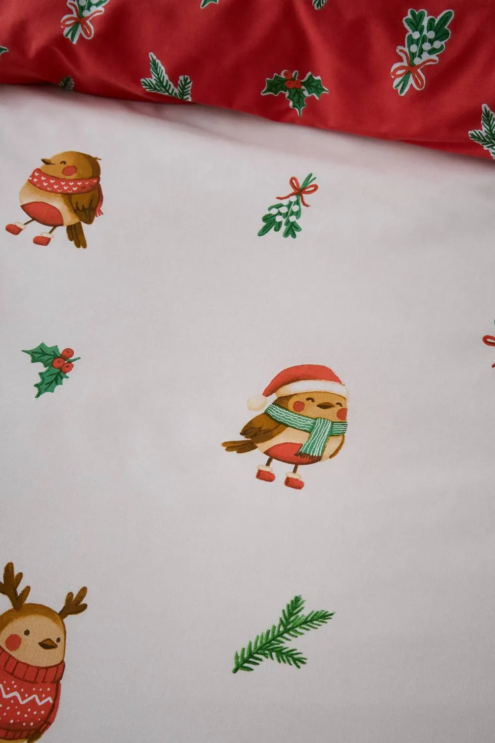 Catherine Lansfield Christmas Robins Reversible Duvet Cover Set in Red 5