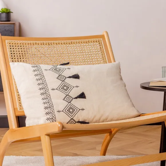 Furn. Pritta Cotton Rectangle Cushion 1