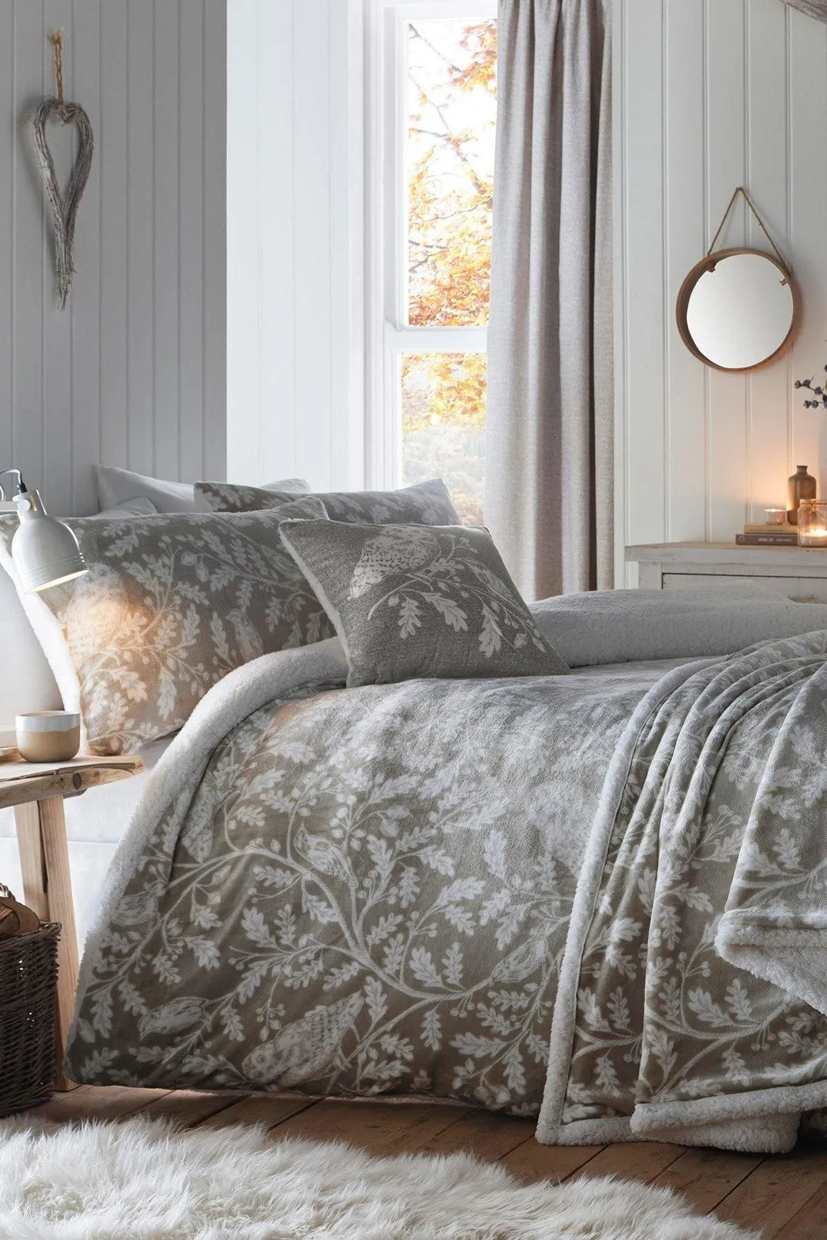 Dreams & Drapes 'Woodland Owls' Fleece Duvet Cover Set in Pale Green 3