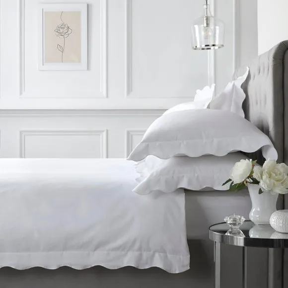 Appletree Boutique Scallop Edge 200 Thread Count 100% Cotton Duvet Cover & Pillowcase Set