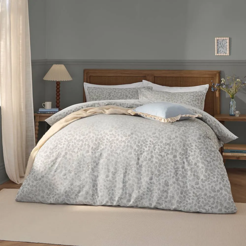 Wylder Grace Leaf Jacquard Satin Duvet Cover Set in Grey 1