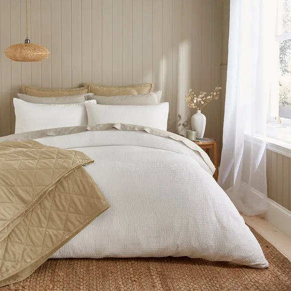 Larken Seersucker Standard Pillowcase Pair 2