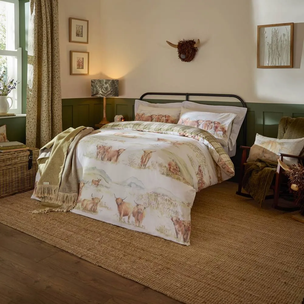 Voyage Maison Highland Cattle 100% Cotton Reversible Duvet Cover Set