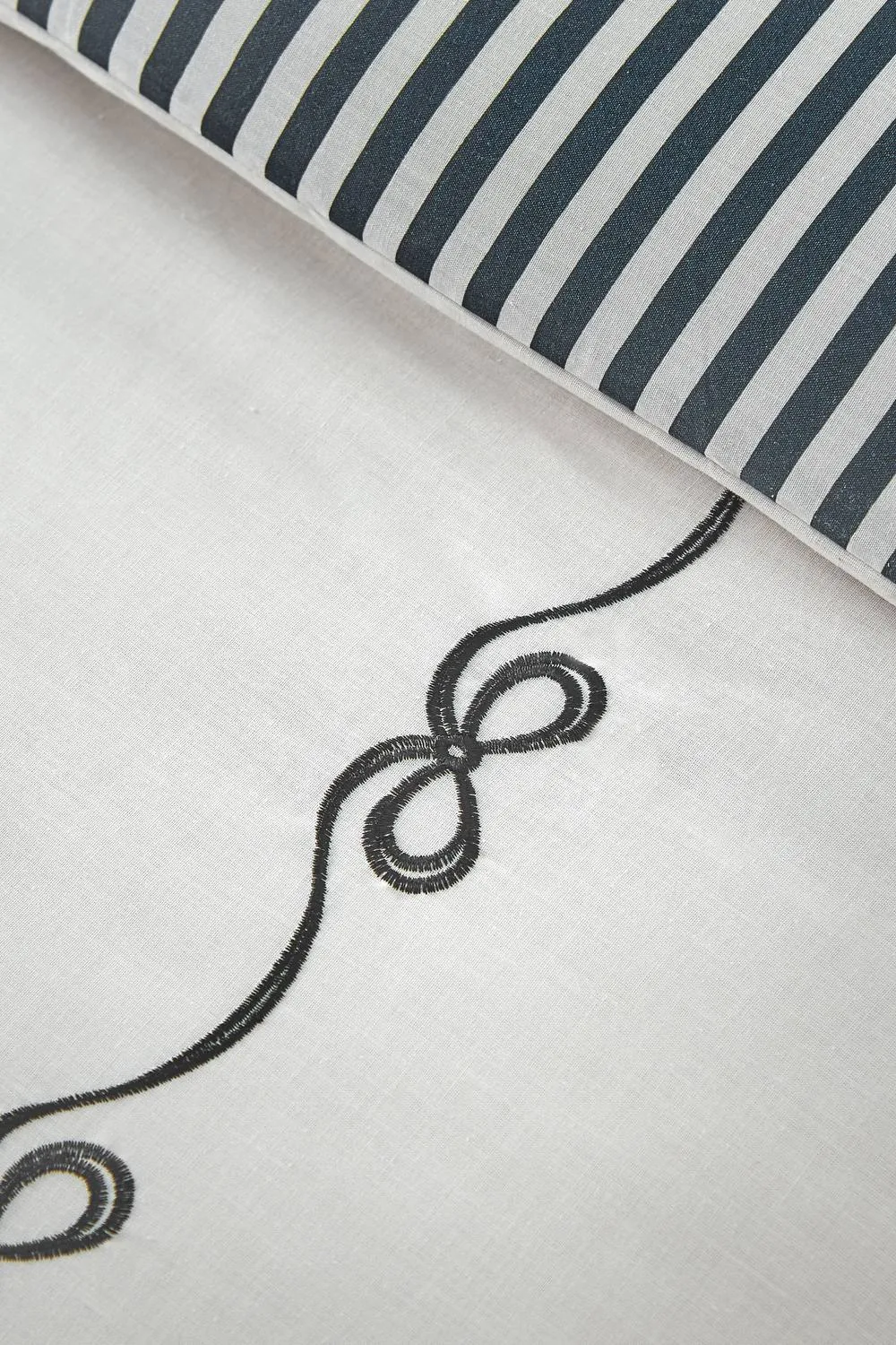 Catherine Lansfield Bow Embroidery Duvet Cover Set in Black 4