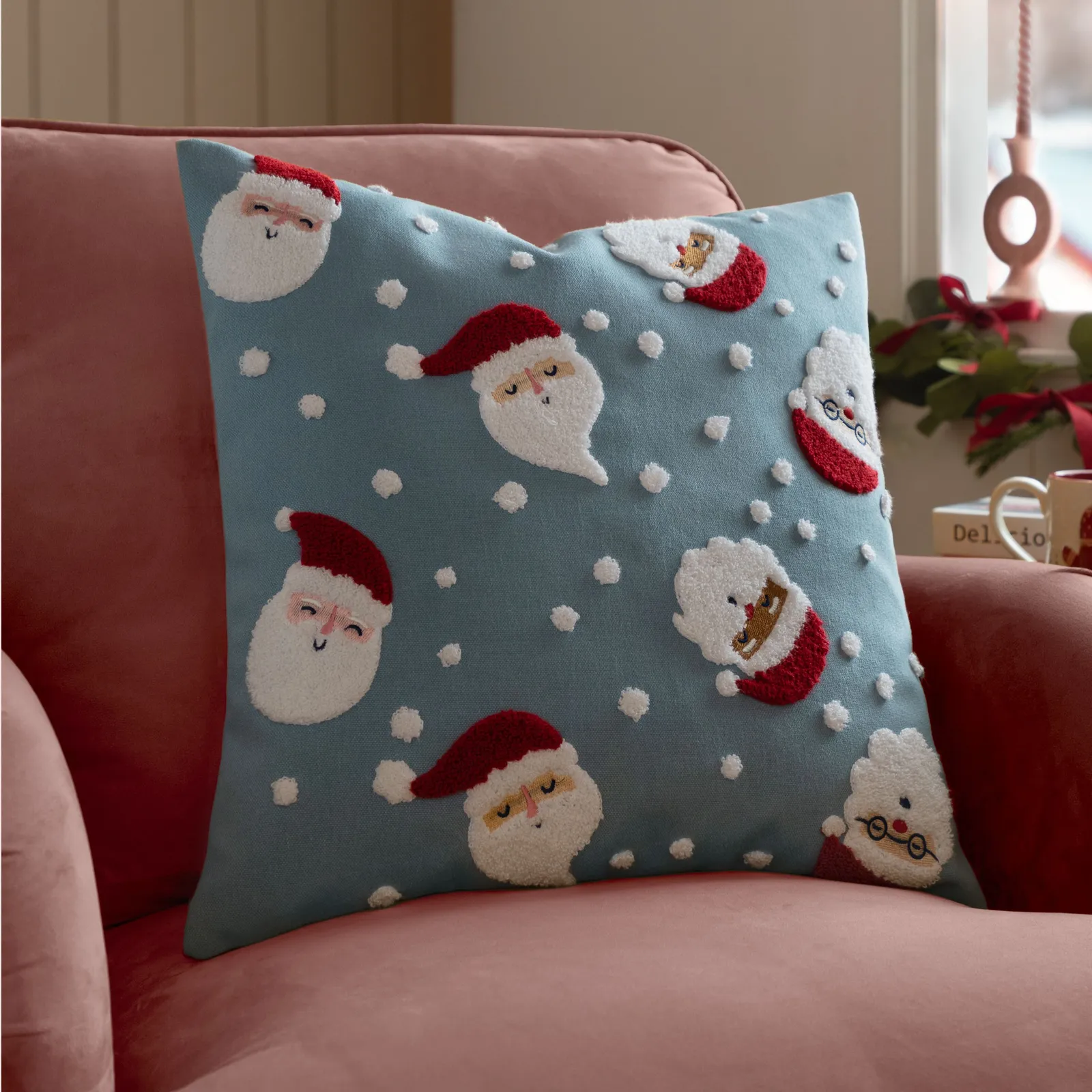 Furn Santas Tufted Cushion