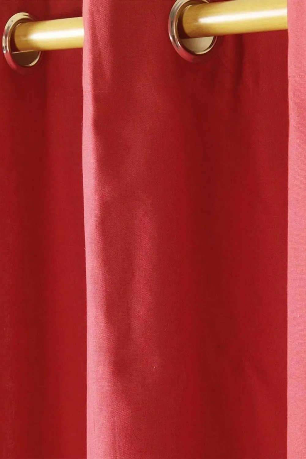 Homescapes Plain Cotton Ready Made Eyelet Curtain Pair in Red 2