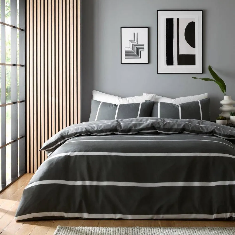 GAVENO CAVAILIA Harris Printed Duvet Cover in Grey