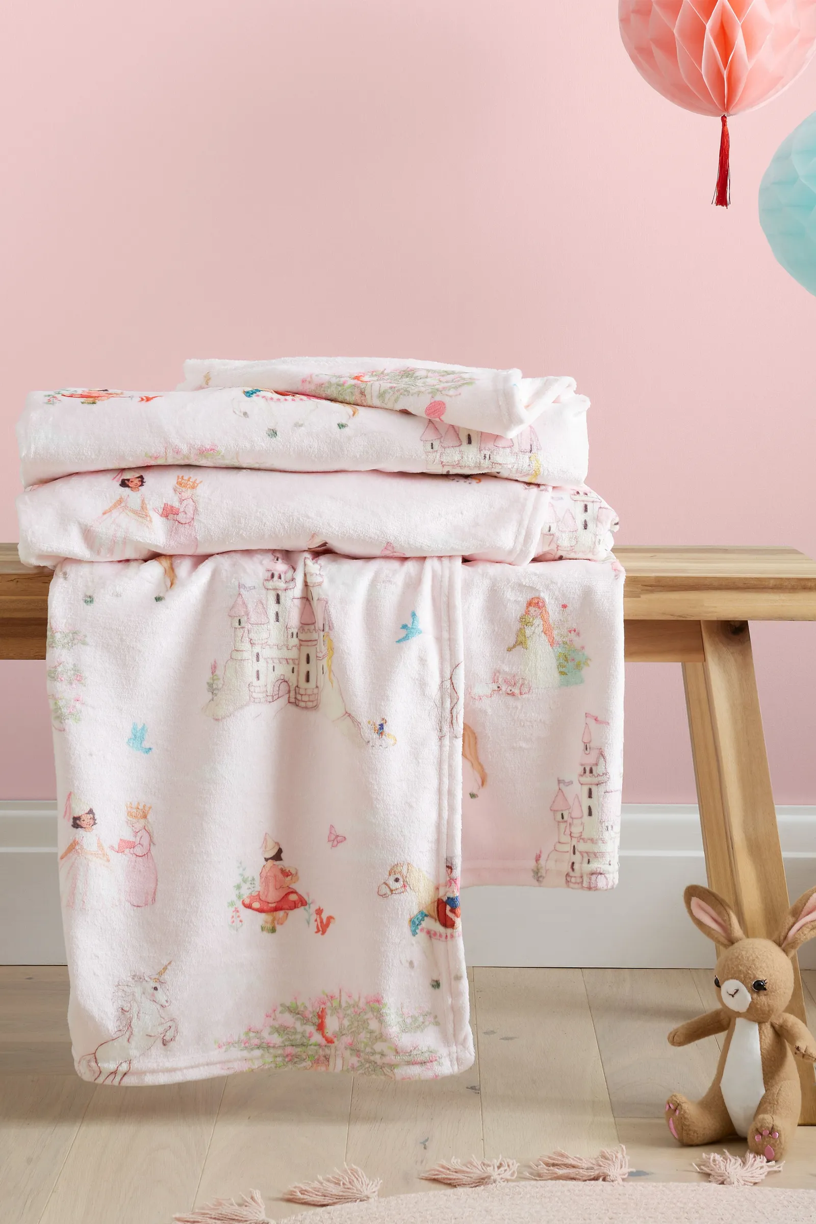 Belle & Boo 'Fairytale' Cosy Fleece Blanket Throw in Pink