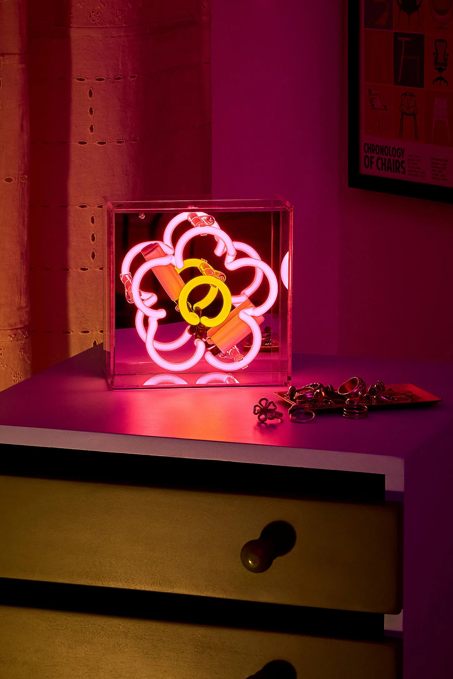 Neon Daisy Mini Glass Light Box - Pink
