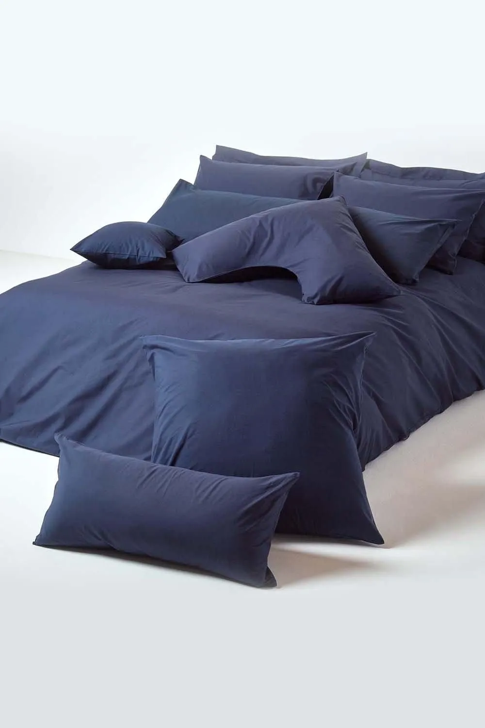 Homescapes Egyptian Cotton Housewife Pillowcase 200 TC, King Size in Navy 5