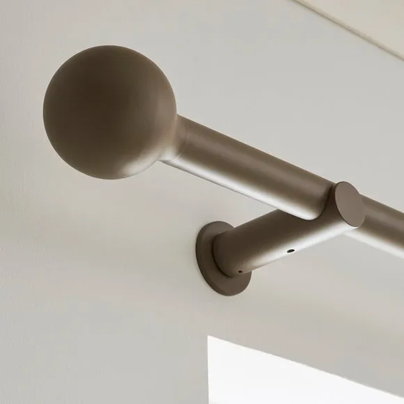 Contemporary Ball Fixed Metal Curtain Pole with Rings 3