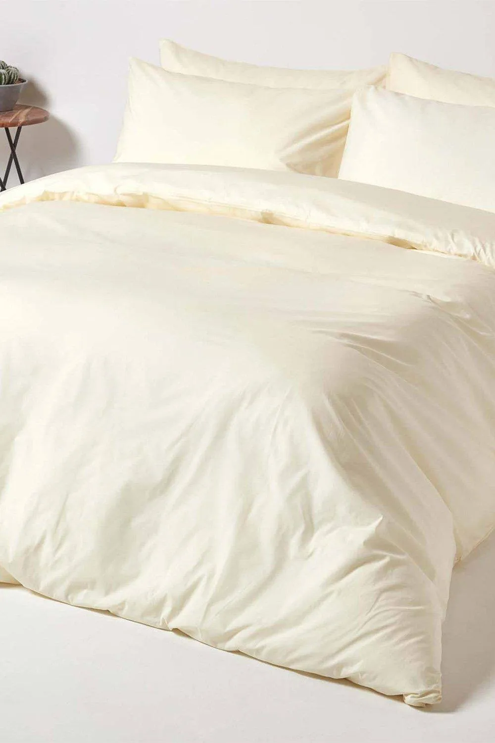 Homescapes Egyptian Cotton Duvet Cover with Pillowcase, 200 TC in Cream 2