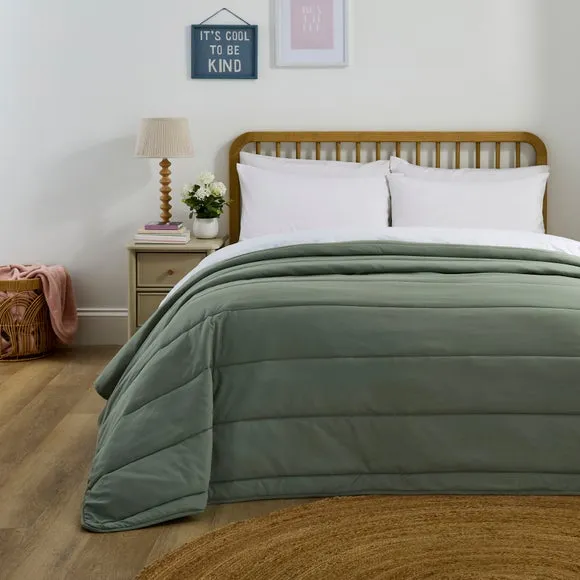 Nova Stripe Bedspread 2