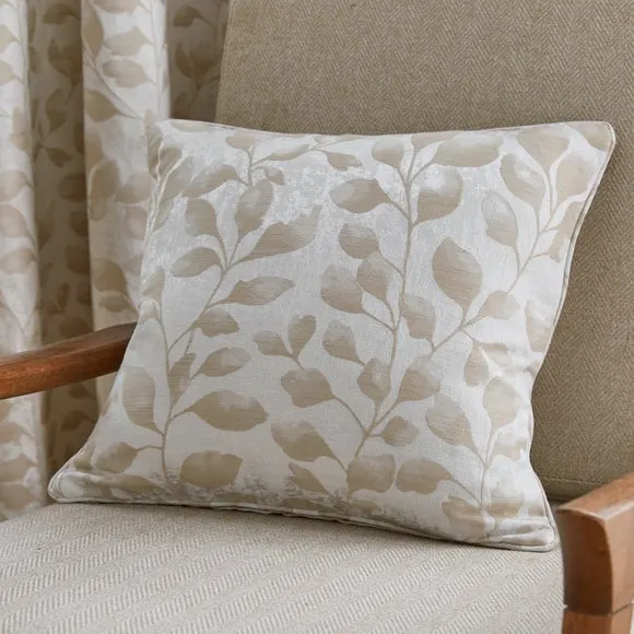 Layla Cushion 1