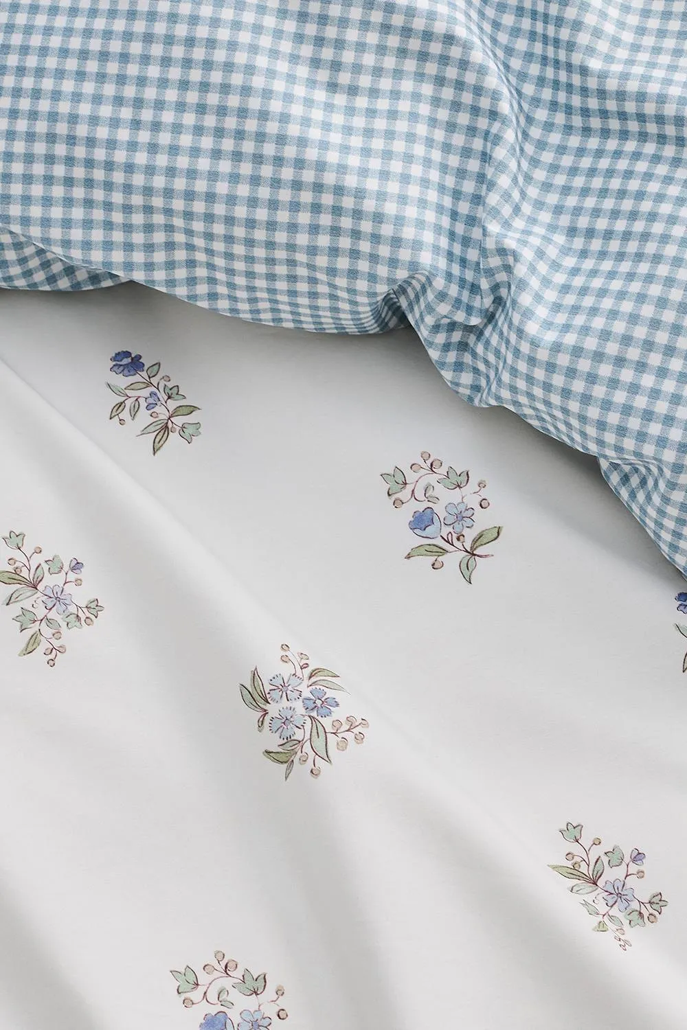 CHRISTY 'Guernsey' Floral Check Reversible Cotton Percale Duvet Cover Set in Blue 4