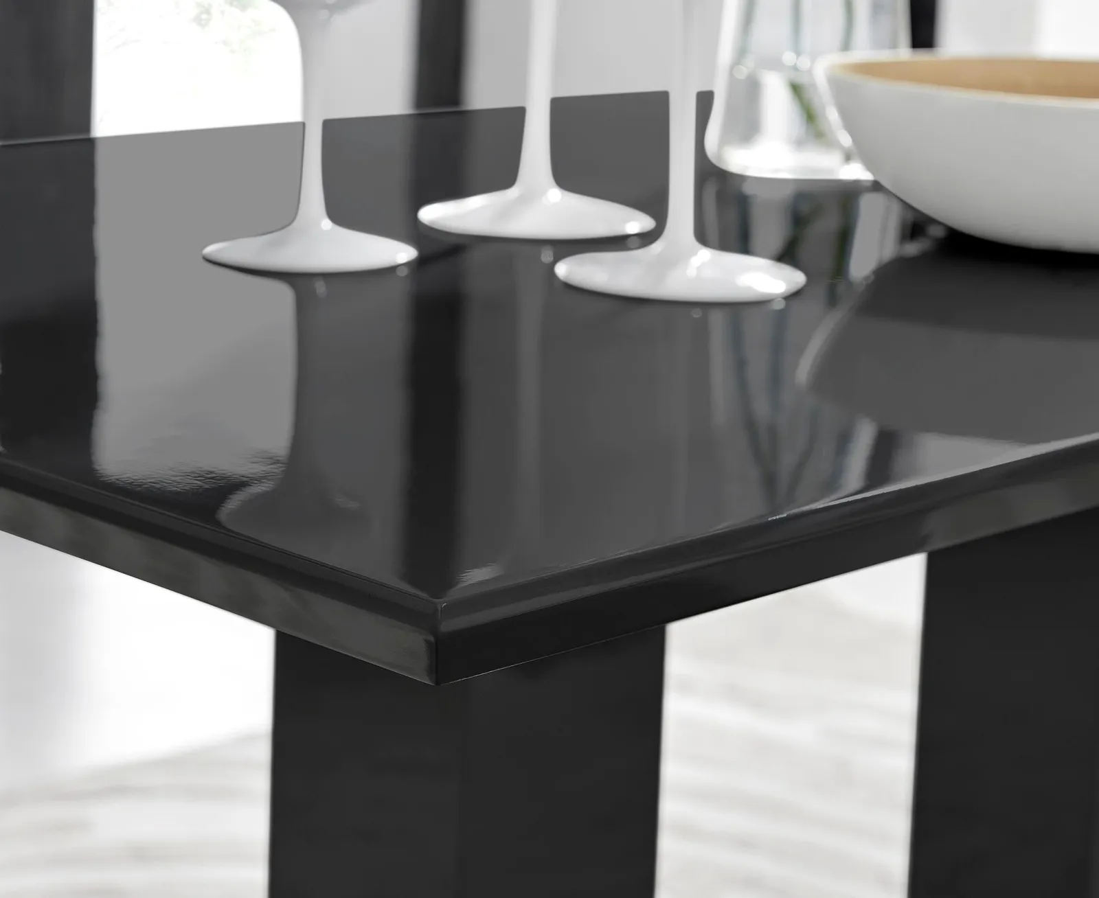 FurnitureboxUK Imperia 150cm 6-Seater Modern High Gloss Pillared Dining Table in Black 3