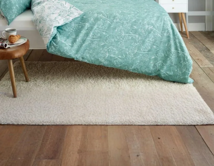 Deyongs Cow Parsley Cotton Rich Duvet Cover Set - Printed 200 Thread Count Soft Bedding in Green 2