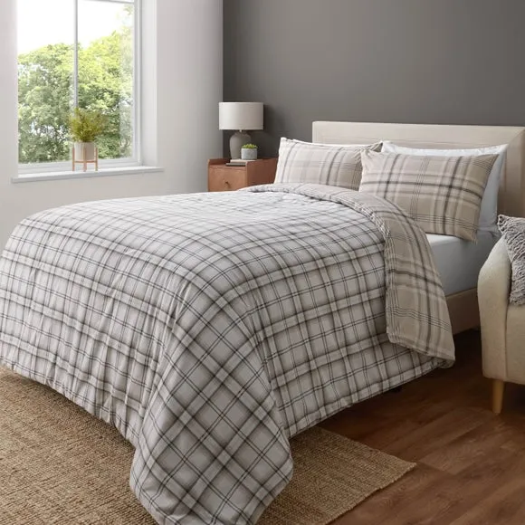Catherine Lansfield Kelso Patchwork Duvet Cover and Pillowcase Set 3