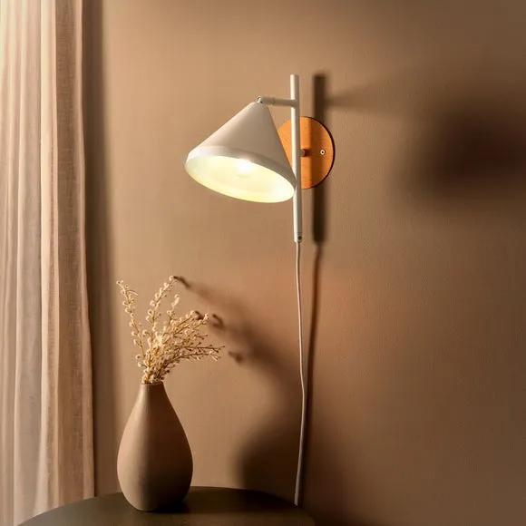 Gino Plug In Wall Light 2