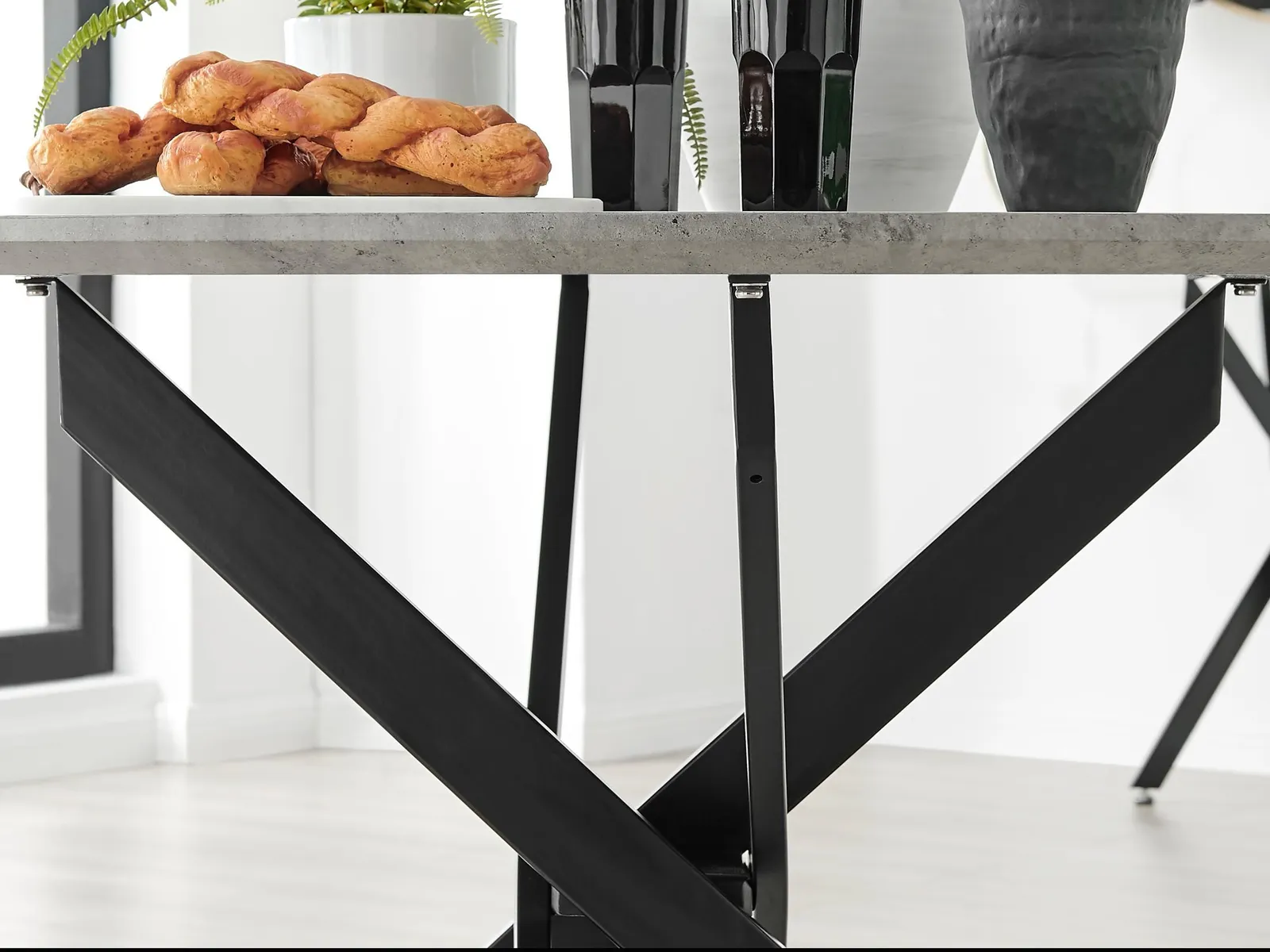 FurnitureboxUK Novara Grey Concrete Effect Black Leg 120cm Round Dining Table & 4 Calla Black Leg Chairs 6