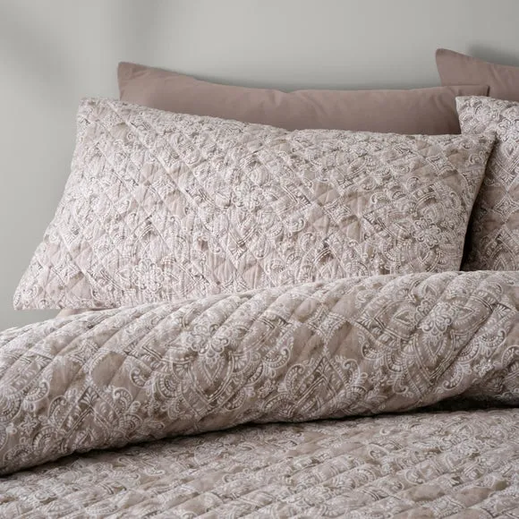 Edie Duvet Cover & Pillowcase Set 2