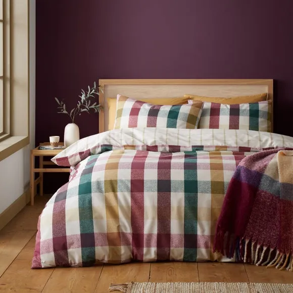 Catherine Lansfield Autumn Check Duvet Cover and Pillowcase Set 1