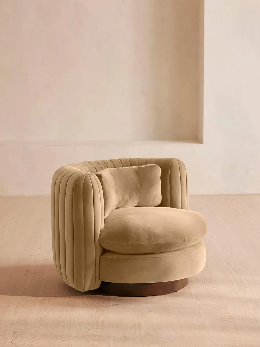 Vivienne Armchair, Velvet, Camel