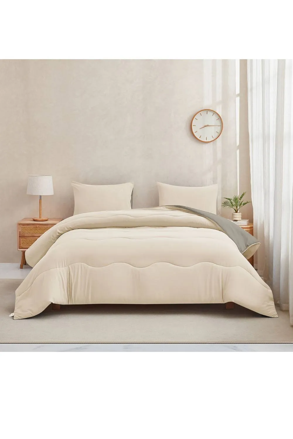 Ezysleep 10.5 Tog Soft Coverless Reversible Duvet Set with Pillowcase Cover in Natural 3