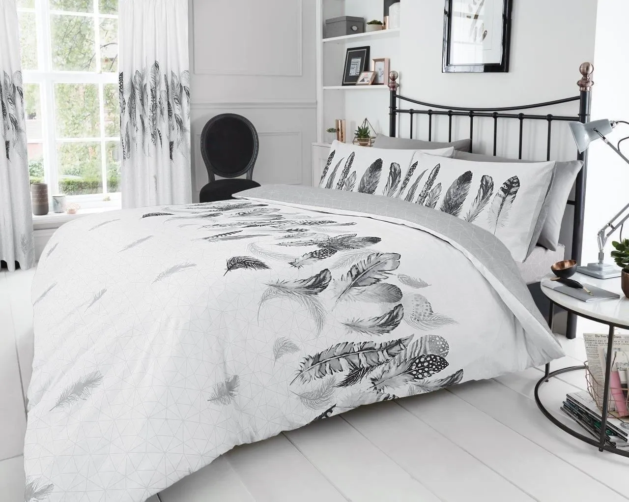 Smart Living Printed Polycotton Feathers Duvet Cover With Pillowcases in White 1