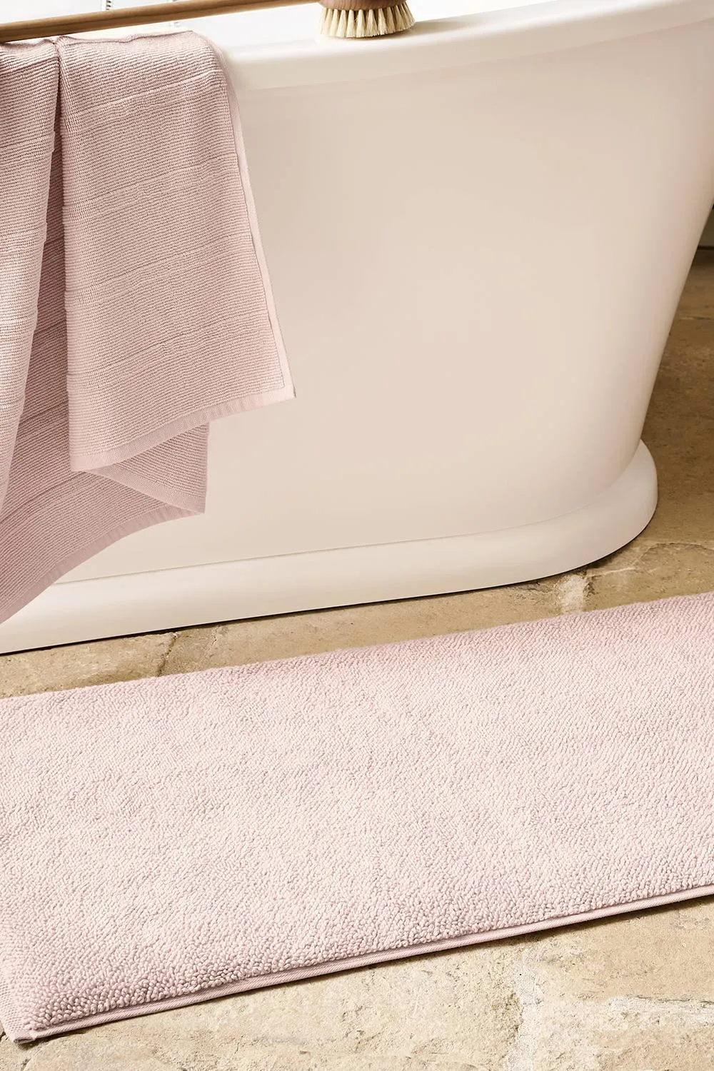 CHRISTY 'Highgate' Turkish Cotton Luxurious Bath Rugs in Rose 1