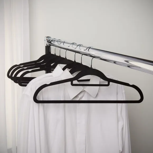 Set of 60 Flocked Hangers 1