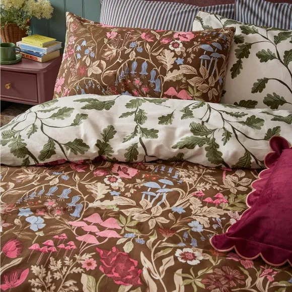 Furn. Forest Bloom Polycotton Duvet Cover & Pillowcase Set 3