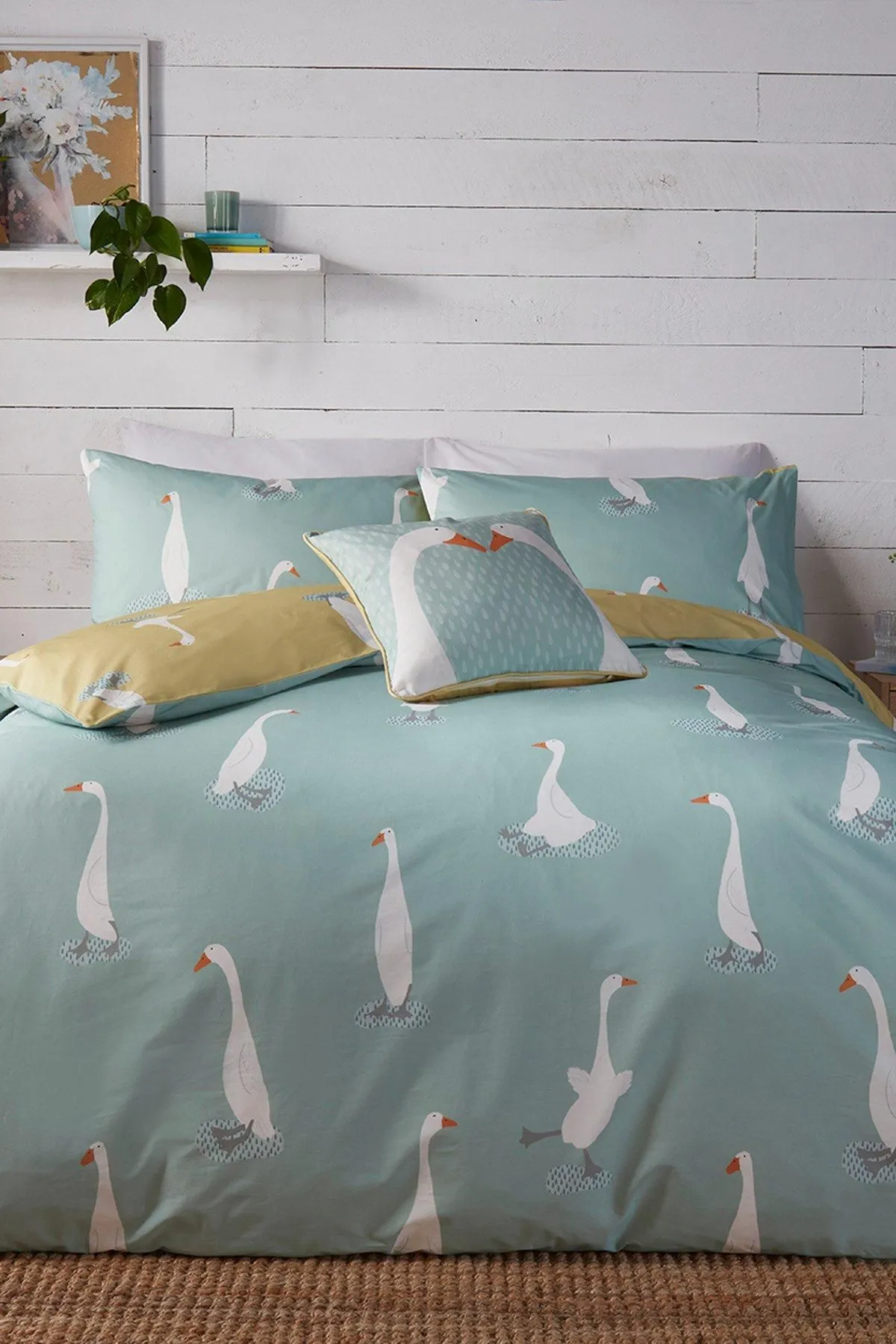 Fusion 'Puddles The Duck' Easy Care Reversible Duvet Cover Set in Yellow 6