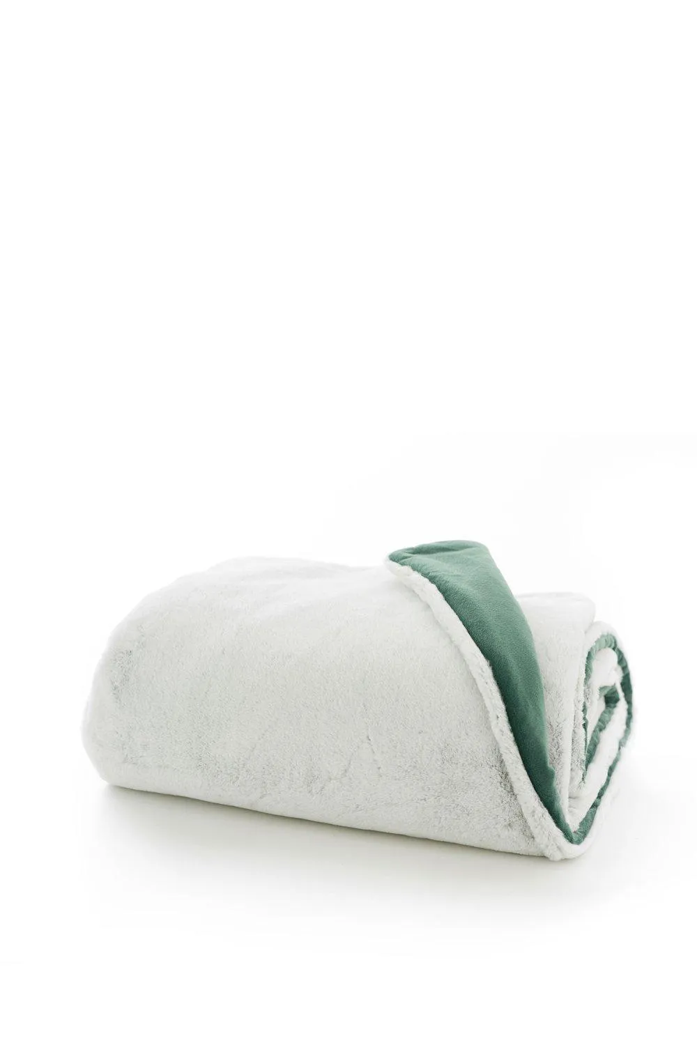 Oregon Extra Large Premium Fur Throw