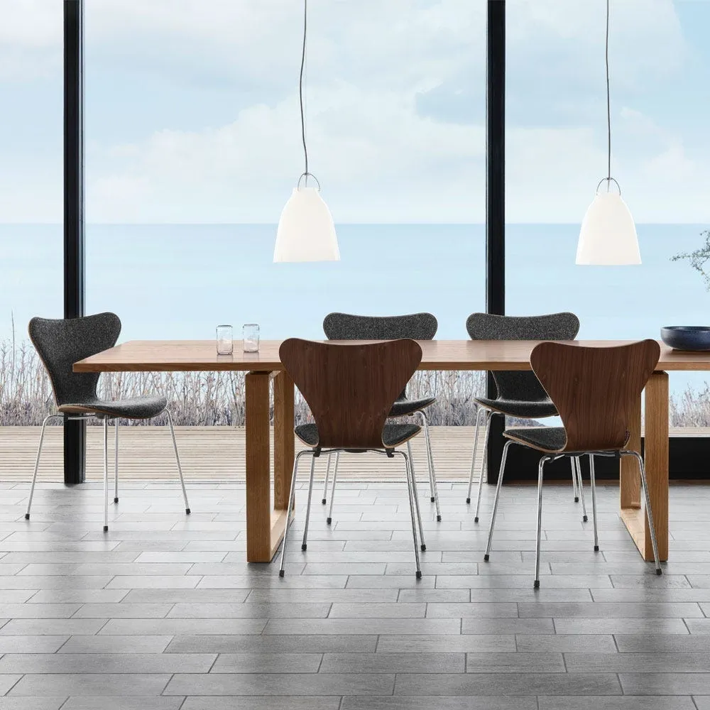 Fritz Hansen Series 7 Chair Vanir Fabric Walnut Veneer 4