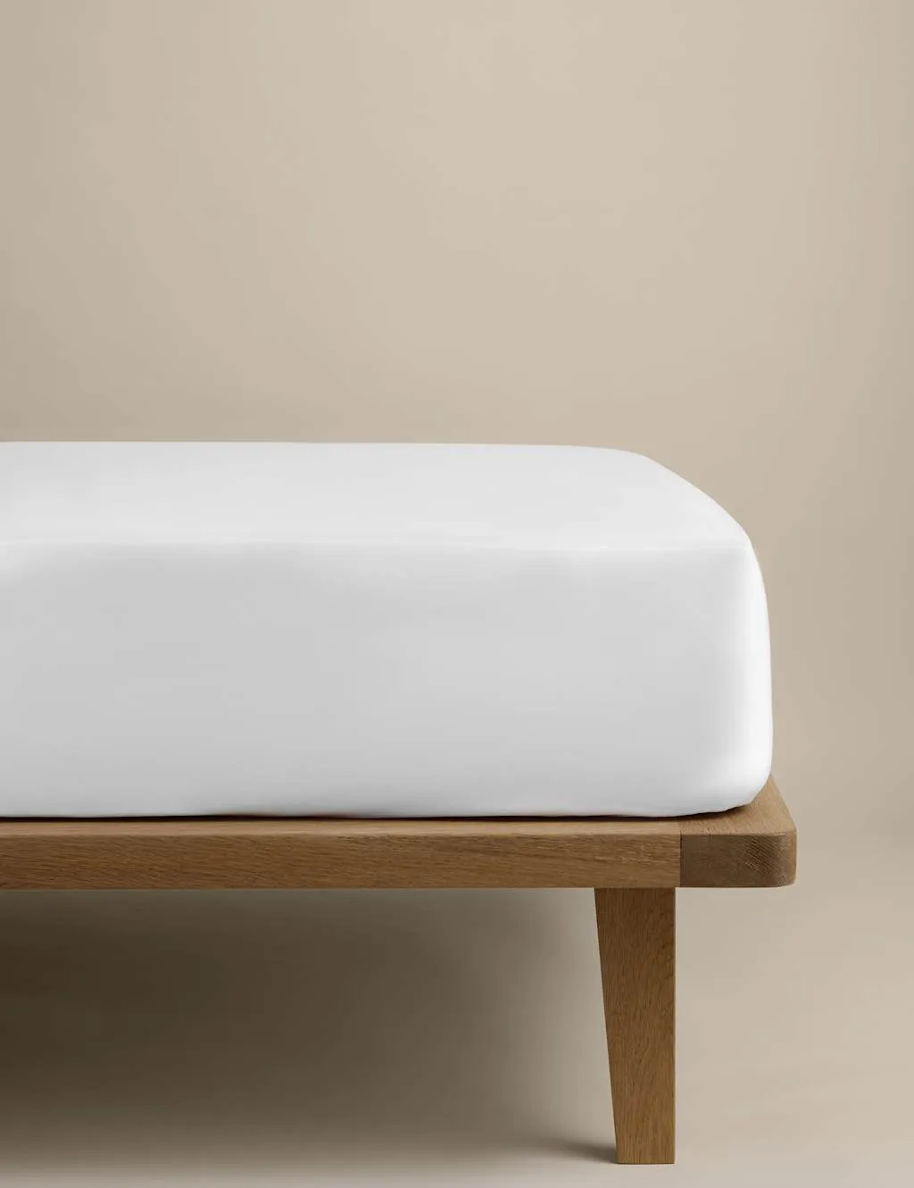 M&S Egyptian Cotton 400 Thread Count Crisp Deep Fitted Sheet White
