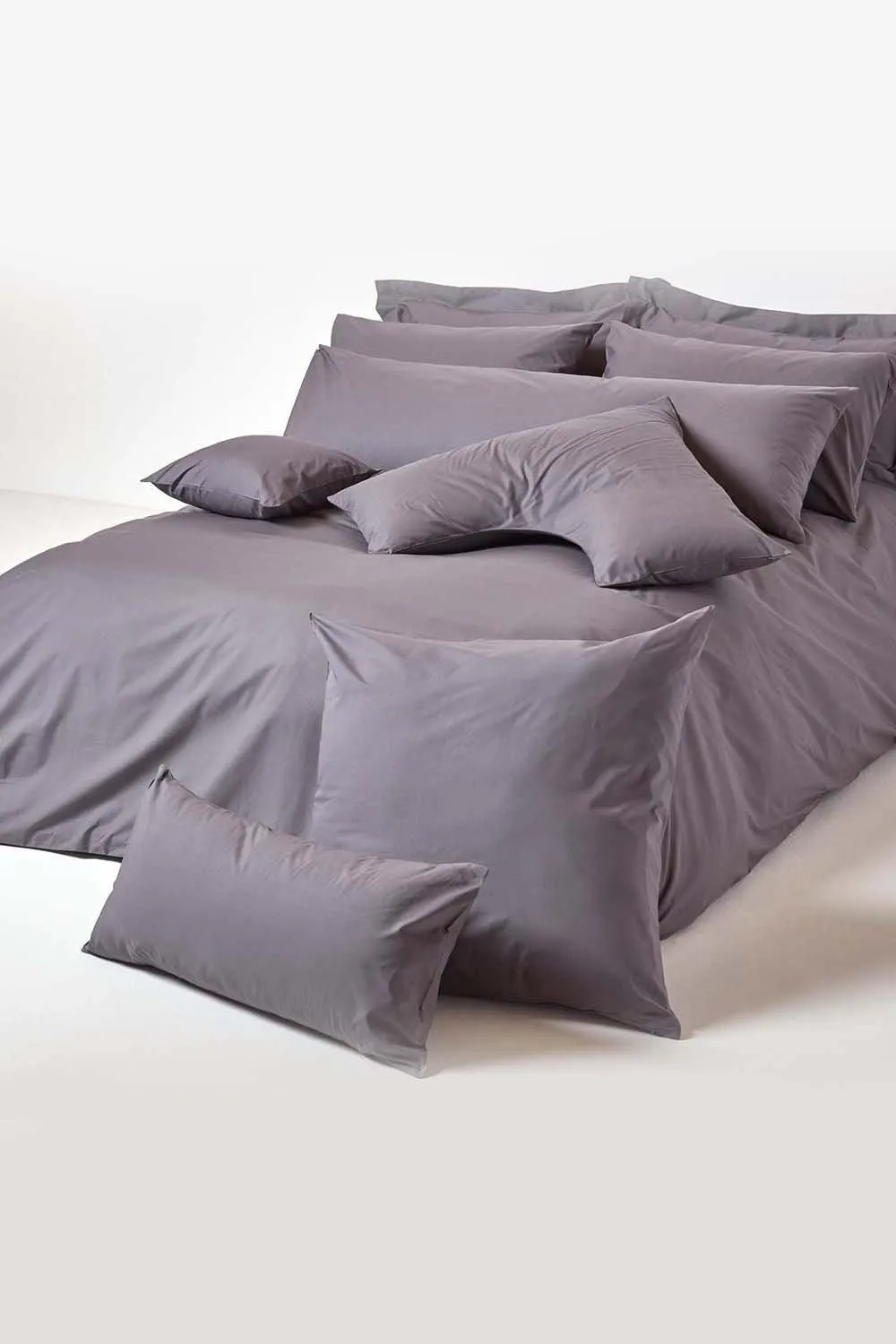 Homescapes Egyptian Cotton Housewife Pillowcase 200 TC, Standard Size in Dark Grey 5