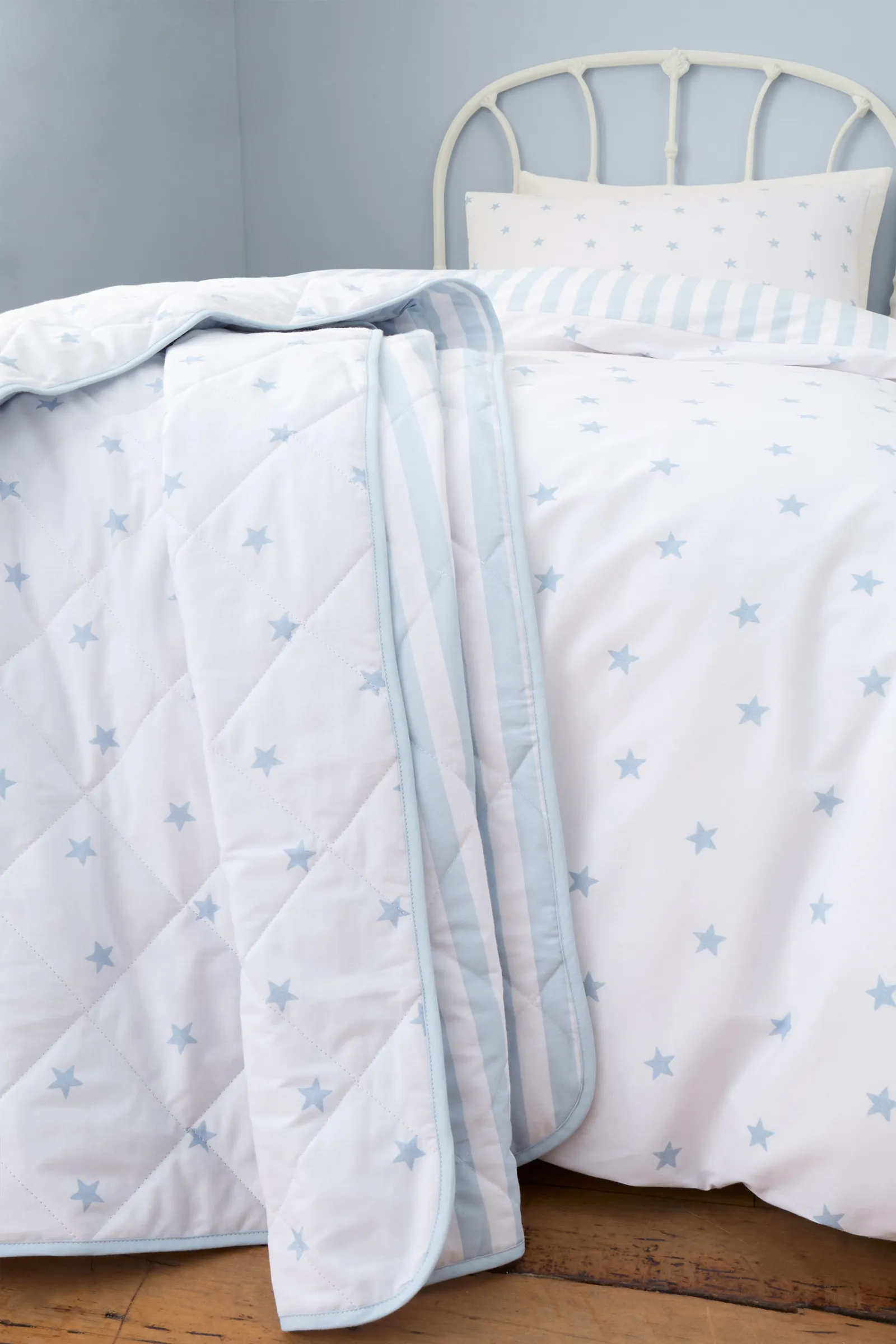Bianca 'Mini Star & Stripes' Cotton Reversible Bedspread in Blue 2