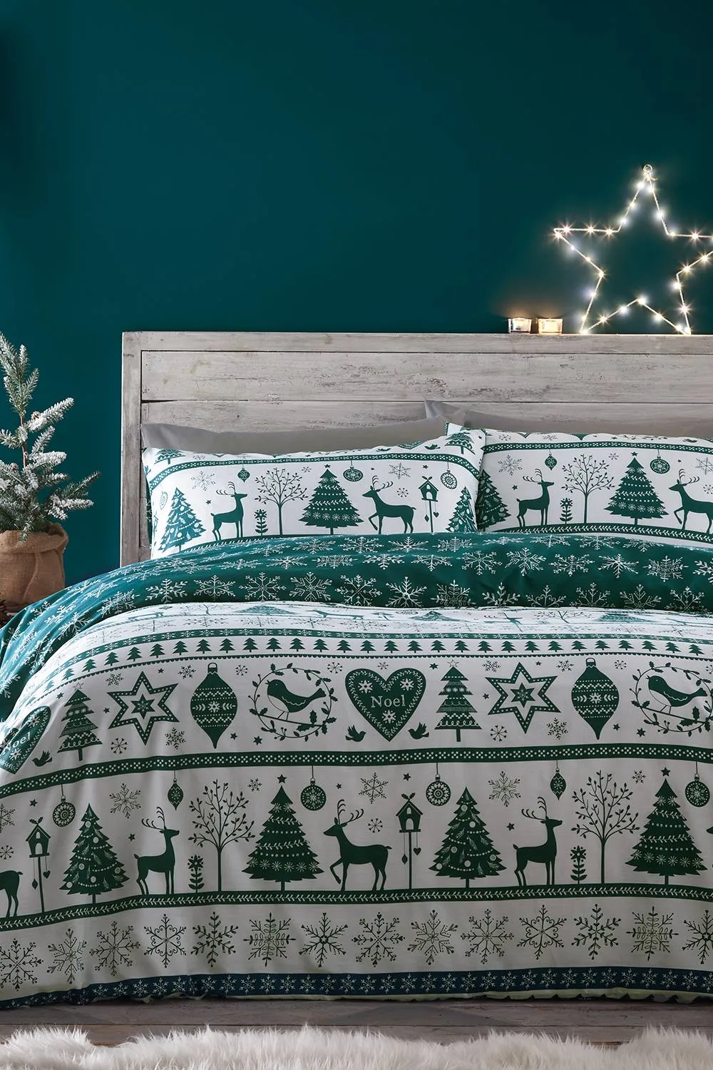Portfolio Home Noel Christmas Duvet Cover Set in Teal 1