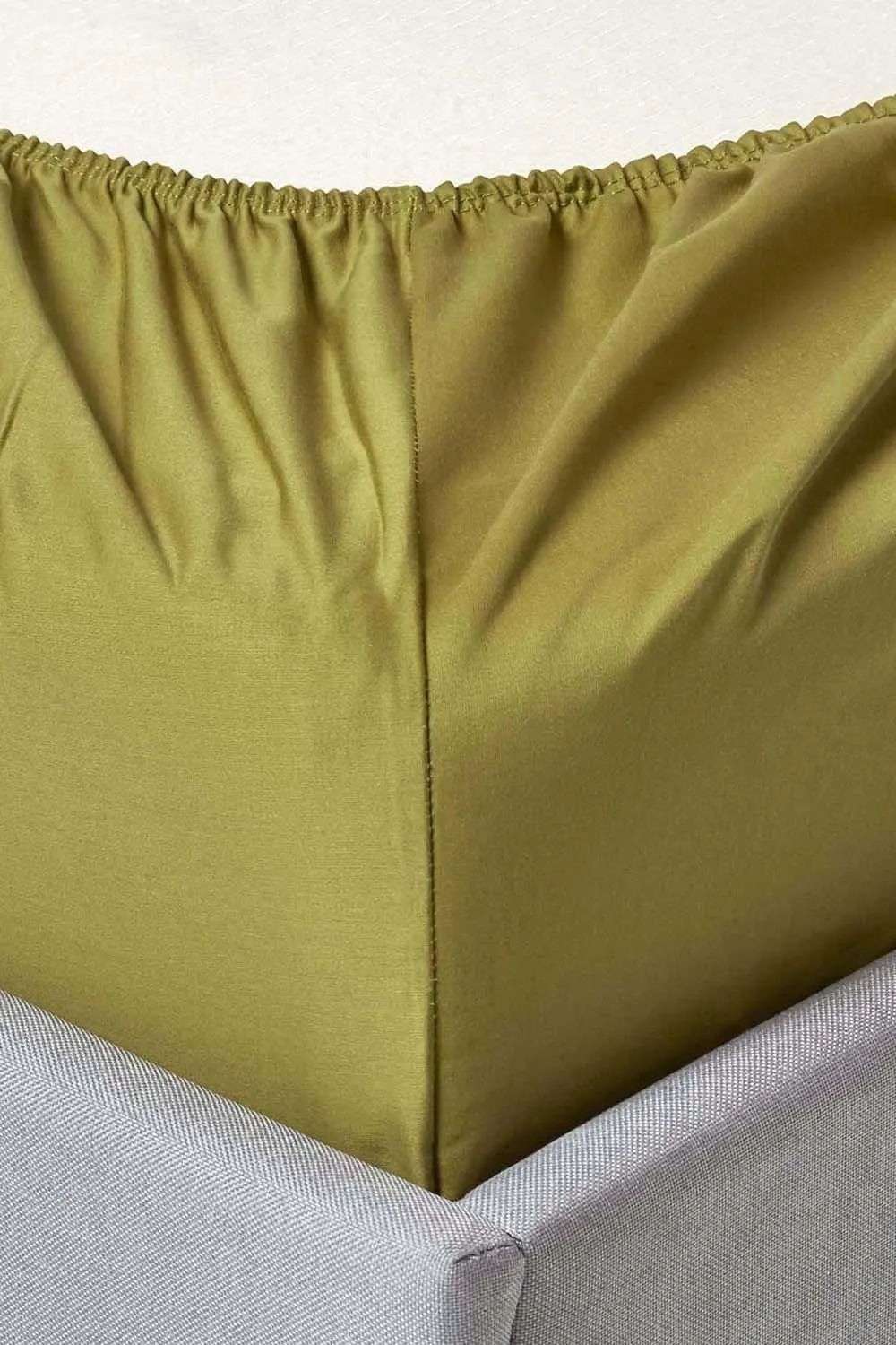 Homescapes Egyptian Cotton Fitted Sheet 12 inch 1000 Thread Count in Olive 2